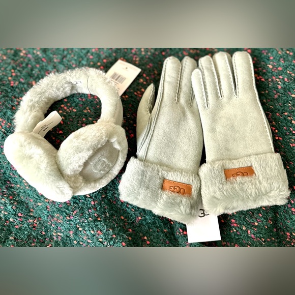 🎸UGG🎸🔥NWT🔥Turn Cuff Gloves (M) & Earmuffs